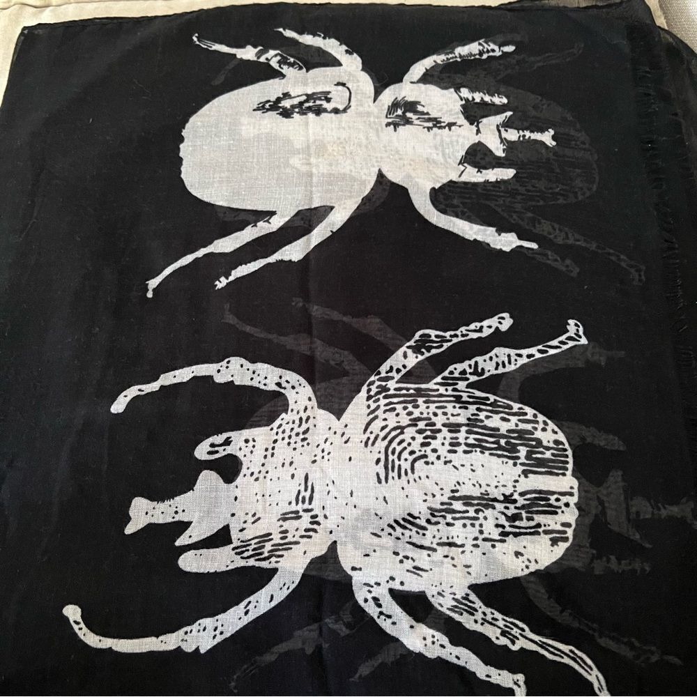 India Hicks Siren Scarf - Black and White
